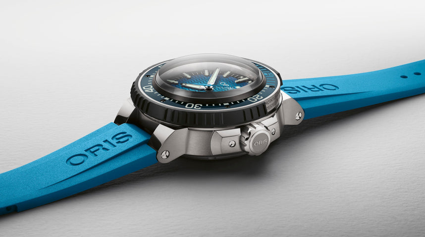 Oris AquisPro 4000m Calibre 400 Watch with blue dial, rubber strap, titanium case