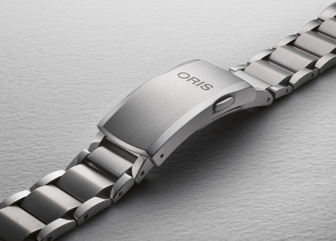 Oris Aquis Date Upcycle Calibre 400 43.5mm Watch