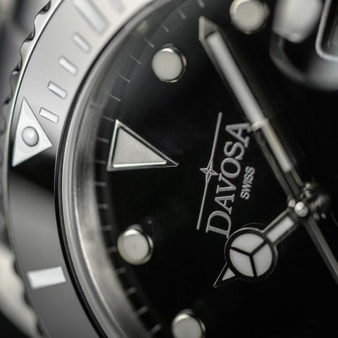 Davosa Ternos Diver Lady Black Watch product detail view