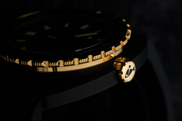 Doxa SUB 300 Beta Sharkhunter Watch