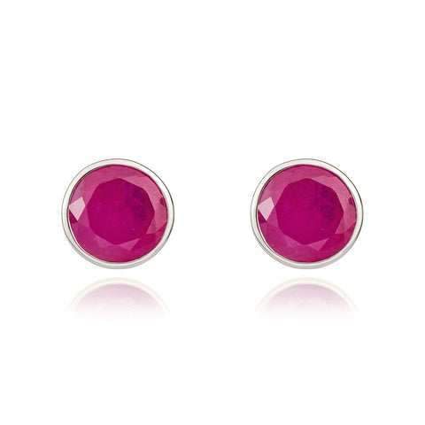 9ct White Gold Ruby 5mm Round Rub Over Set Stud Earrings. 33-23-065.