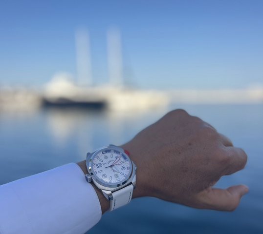 Cuervo y Sobrinos Buceador Caribe Pipin Watch