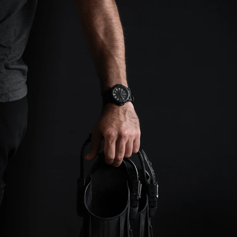 Luminox Leatherback Sea Turtle Giant 0320 Series Watch XS.0330 - detail view