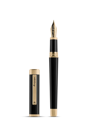 Montegrappa Quattro Fountain Pen Gold 14K Nib Medium
