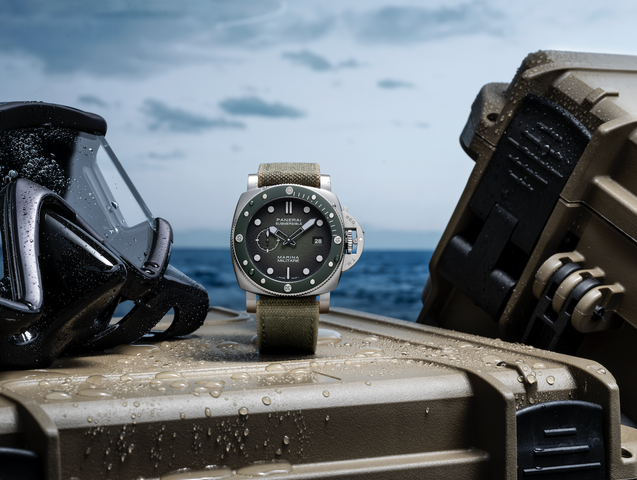 Panerai Submersible QuarantaQuattro Matt Green Ceramic Watch