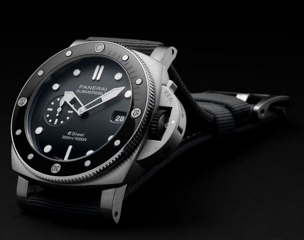 Panerai Submersible QuarantaQuattro Grigio Roccia Watch