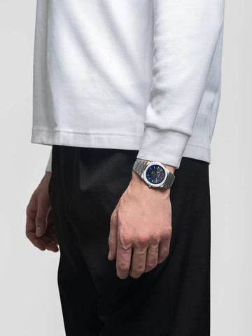 D1 Milano Carbon Reef Ultra Thin Watch