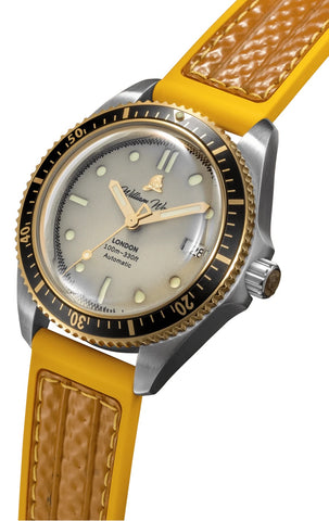 William Wood Valiant White Yellow Fire Hose