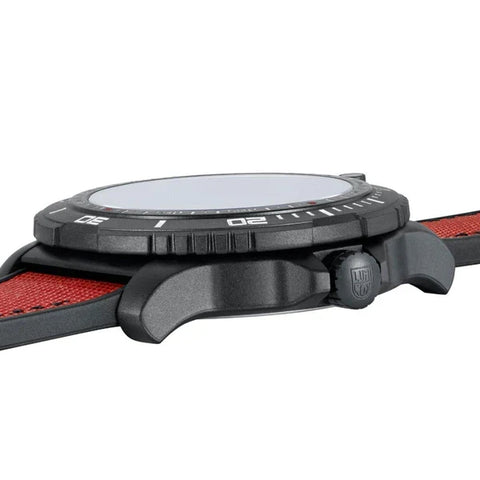 Luminox Ice Sar 1080 Series Limited Edition XL.1095 - detail view