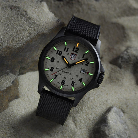 Luminox Atacama Field 1960 Series Beige Dial XL.1971.2 - detail view