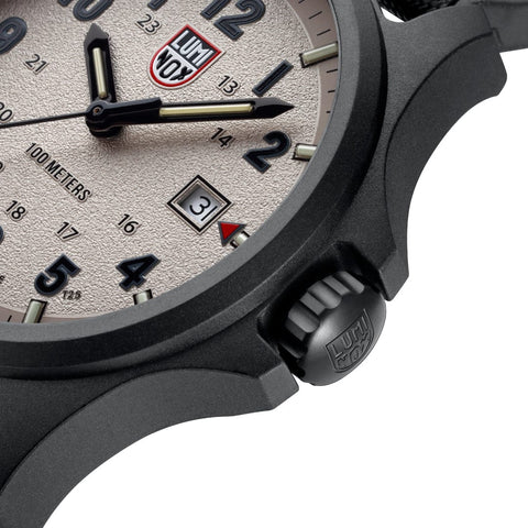 Luminox Atacama Field 1960 Series Beige Dial XL.1971.2 - detail view
