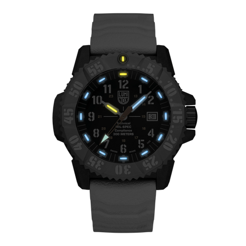 Luminox Mil-Spec 3350 Series White XL.3359.2 - detail view