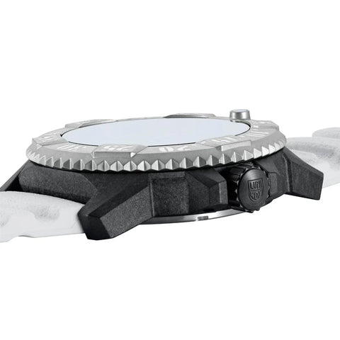 Luminox Mil-Spec 3350 Series White XL.3359.2 - detail view