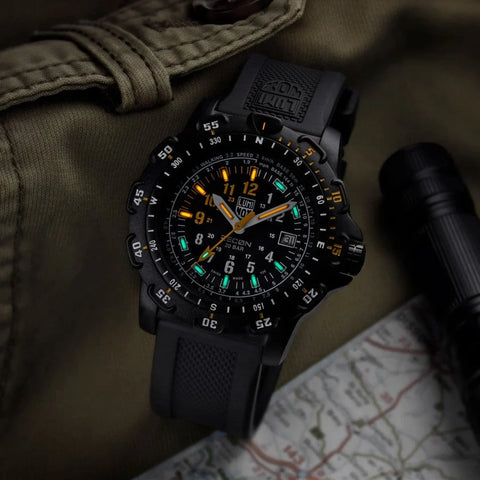 Luminox Recon Point Man Heritage 8820H Series XL.8825.H.2 - detail view