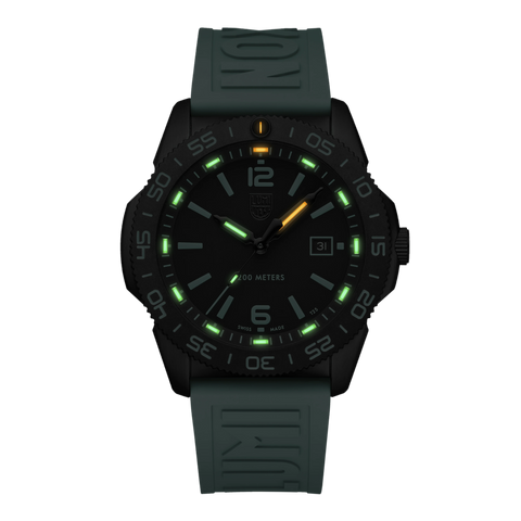 Luminox Pacific Diver Limited Edition 3120 Series XS.3124.N.SET - detail view
