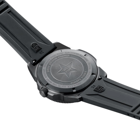 Luminox Pacific Diver Black Steel Red Watch XS.3135.B - detail view