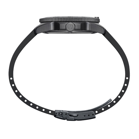 Luminox Pacific Diver Black Steel Red Watch XS.3135.B - detail view