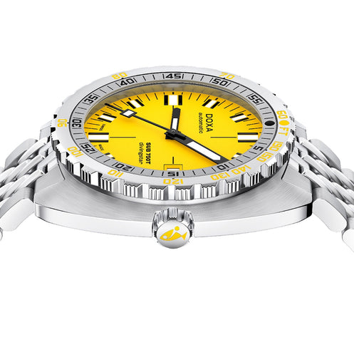 Doxa Sub 750T Divingstar Bracelet Watch product image