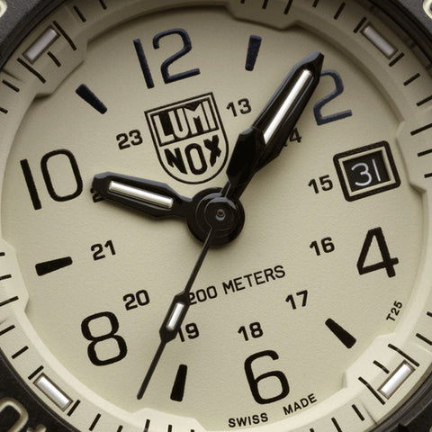 Luminox Navy Seal RSC 3250 Series Watch XS.3251.CBNSF.SET - detail view