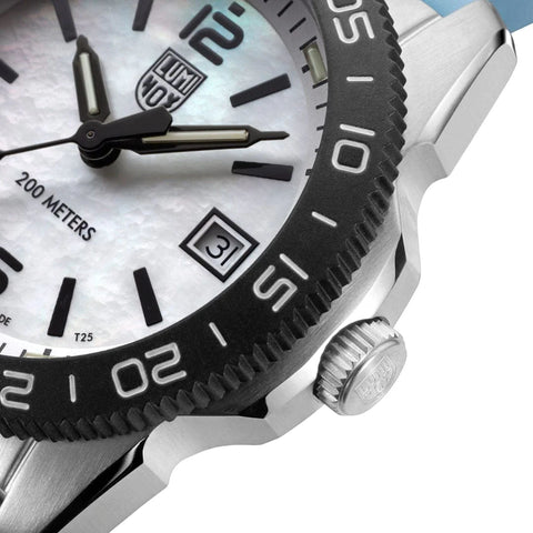 Luminox Pacific Diver Ripple Collection 3120M Series Watch XS.3124M - detail view