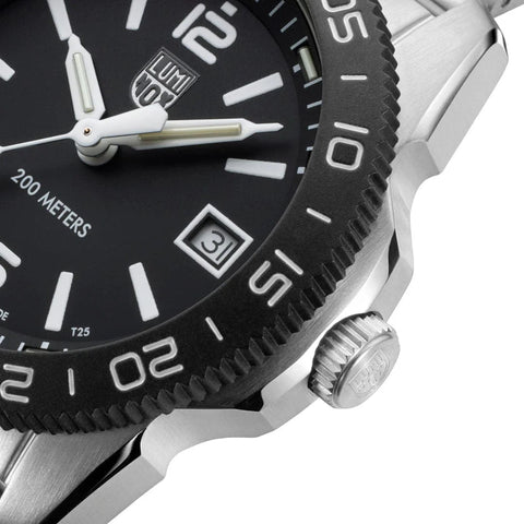 Luminox Pacific Diver 39mm 3120M Series Watch XS.3122M.1 - detail view
