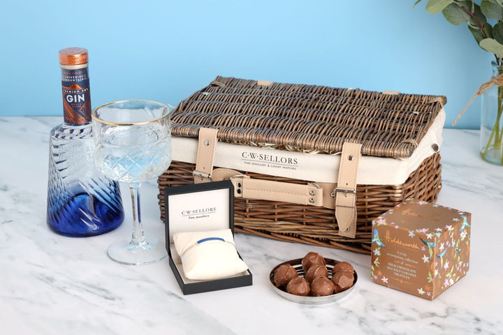 The Carsington Hamper, S246