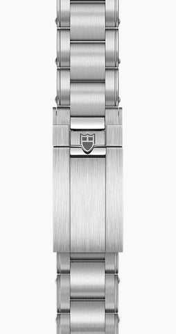 TUDOR Black Bay Pro Watch