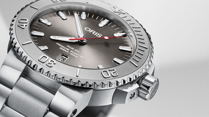 Oris Aquis Date Relief Leather