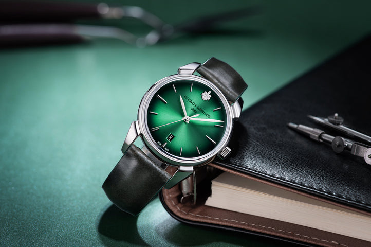 Cuervo y Sobrinos Historiador Asturias Green Watch
