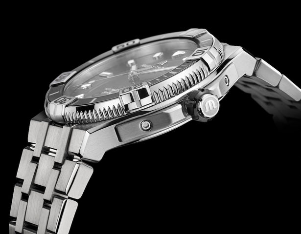 Maurice Lacroix Aikon Venturer Black Watch