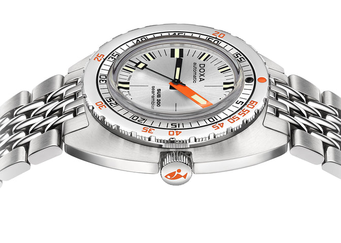 Doxa SUB 300 COSC Searambler Bracelet Watch