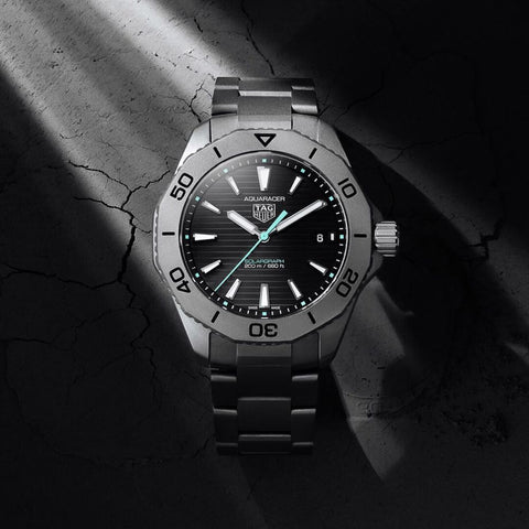 TAG Heuer Aquaracer Professional 200 Solargraph Watch