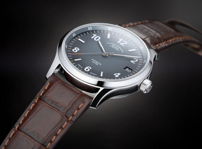 Muhle Glashutte Lunova Datum Watch
