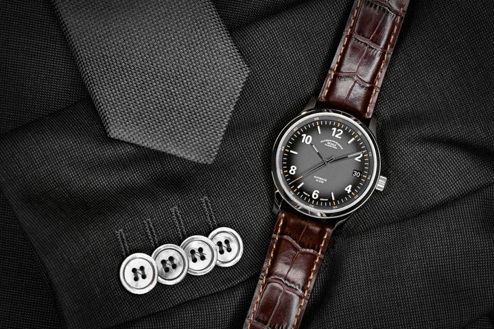 Muhle Glashutte Lunova Datum Watch