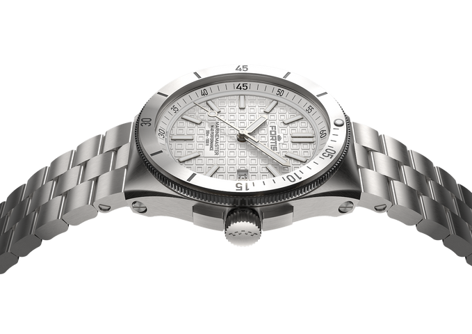 Fortis Marinemaster M-40 Snow White Watch