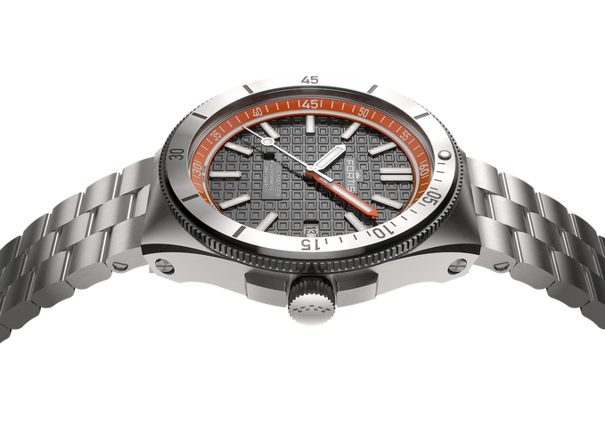 Fortis Marinemaster M-44 Amber Orange Watch