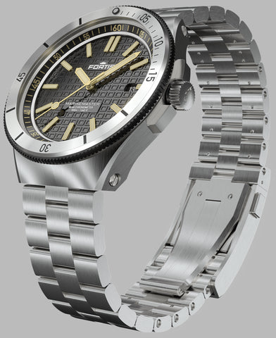 Fortis Marinemaster M 44 Black Resin Bracelet Watch