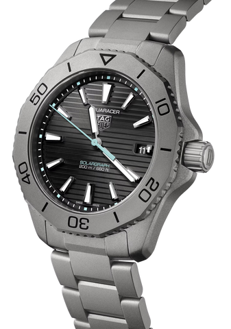 TAG Heuer Aquaracer Professional 200 Solargraph Watch