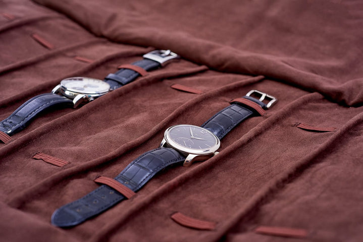 Leanschi Watch Case Chocolate Velvet Pouch