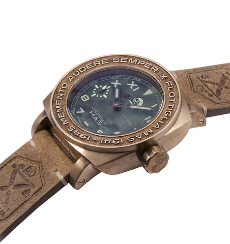 Memphis Belle Watch Heritage Predator HM4 Predator HM4
