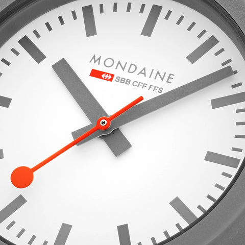 Mondaine Essence D