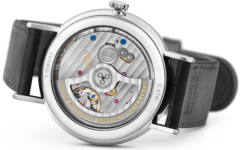 Nomos Glashutte Watch Ludwig Neomatik 41 Date Sapphire Crystal