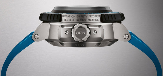 Oris AquisPro 4000m Calibre 400 Watch with blue dial, rubber strap, titanium case