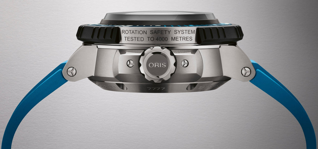 Oris AquisPro 4000m Calibre 400 Watch with blue dial, rubber strap, titanium case