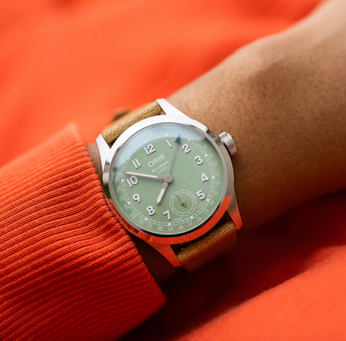 Oris Big Crown Pointer Date Calibre 403 Green Watch with leather strap, steel case