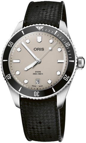 Oris Divers Date Watch with beige dial, steel bracelet, steel case