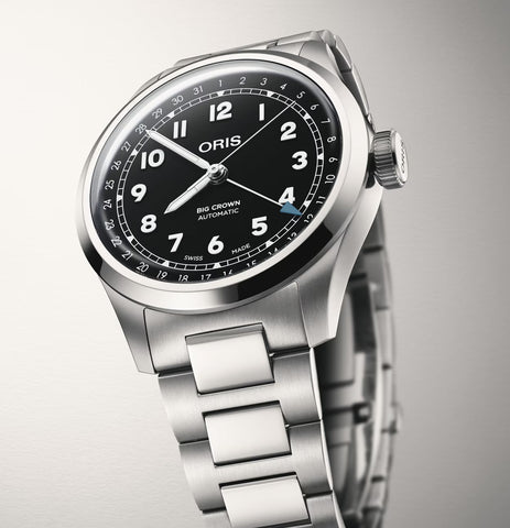 Oris Big Crown Pointer Date 40mm Watch with black dial, steel bracelet, steel case