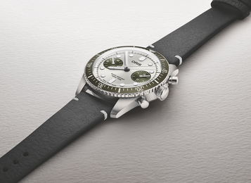 Oris Divers Sixty Five Chronograph Watch with grey dial, leather strap, steel case