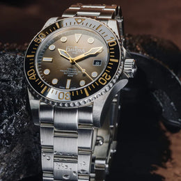 Davosa Watch  Ternos Professional 68h Eagle Bay Tri Link Bracelet