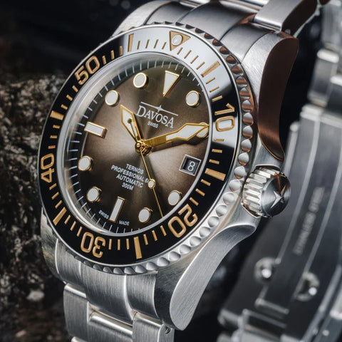 Davosa Watch  Ternos Professional 68h Eagle Bay Tri Link Bracelet